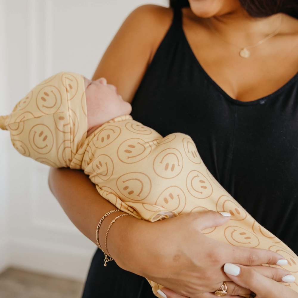 Vance Smiley Face Copper Pearl Swaddle - Picture 2 of 3